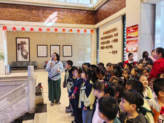 童心看文物 萌娃访神木——神木市神南华府幼儿园小朋友走进市博物馆参观